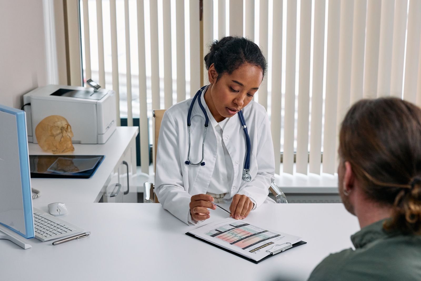 Photographie réelle liée à Comment évaluer une source santé fiable en ligne